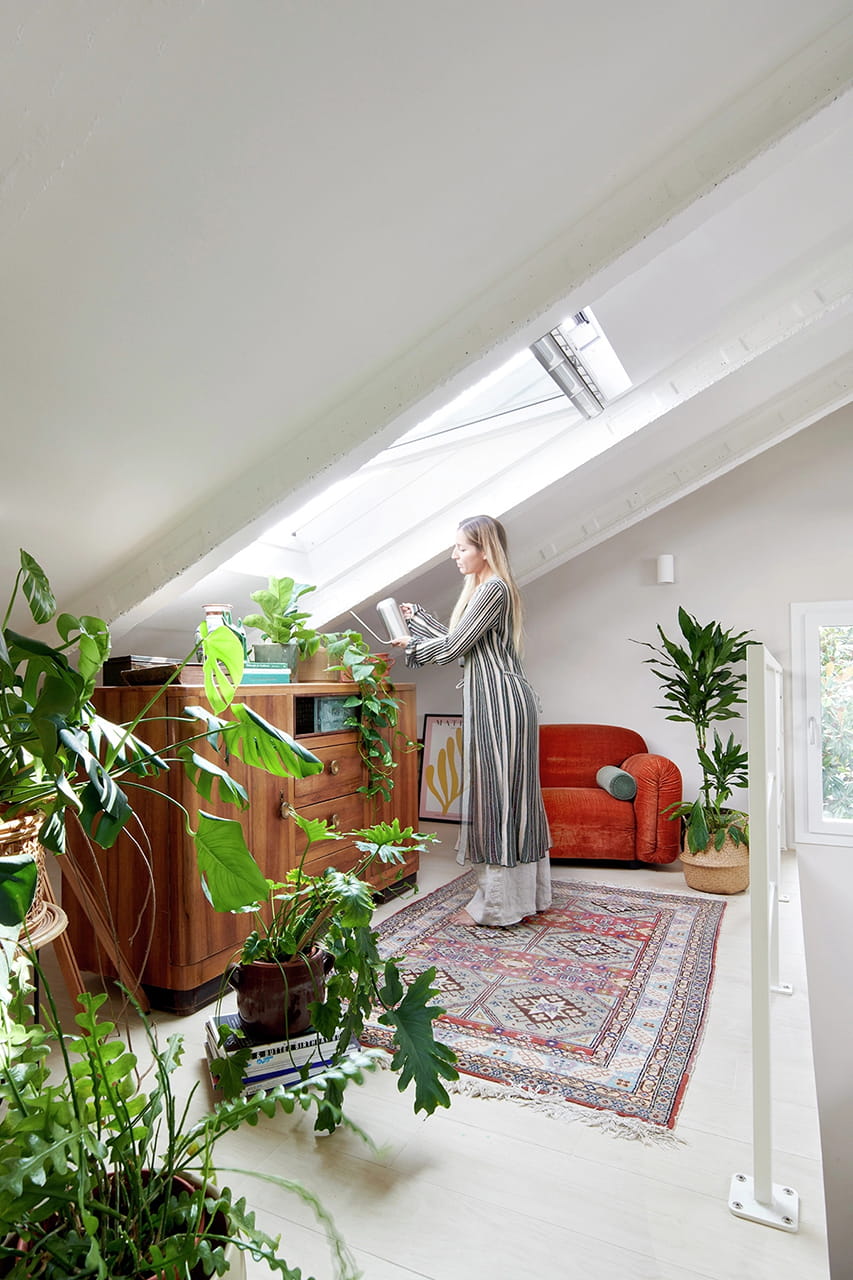 Un ultimo piano multi funzione dove la luce naturale  scandisce le giornate